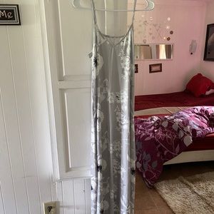 Gray and white flower dress Size medium
